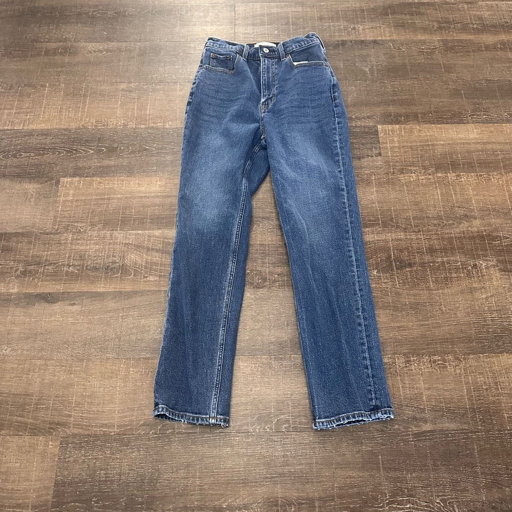 Abercrombie and Fitch The Ankle Straight Ultra High Rise Curve Love Size 26